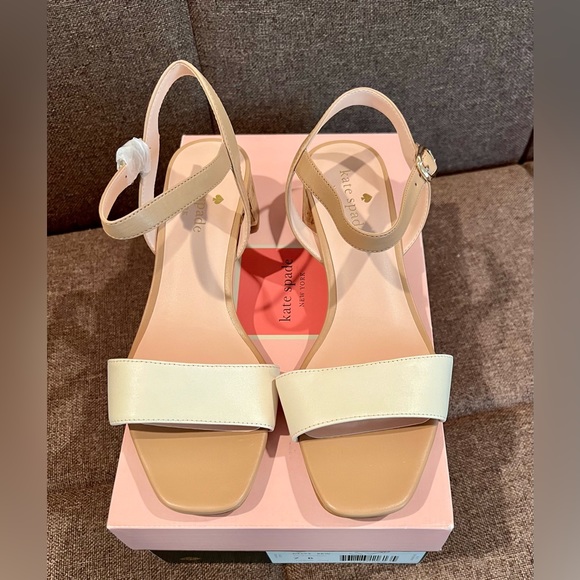 kate spade Shoes - Kate Spade Lottie sandals